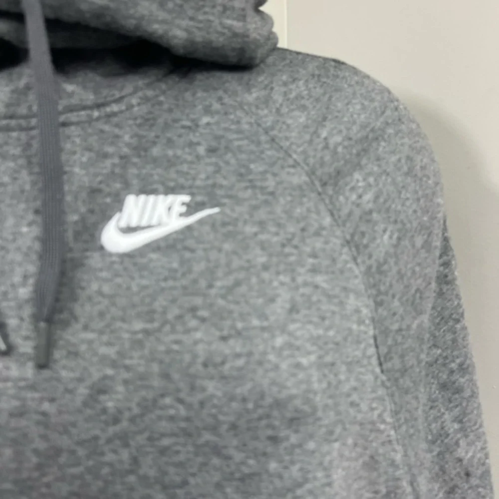 Nike size lightly
